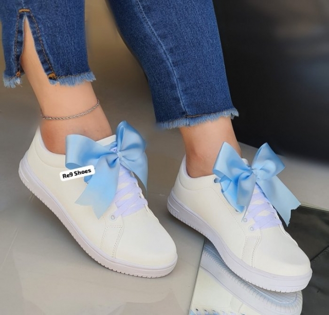 TÃ?NIS BRANCO / LAÃ?O AZUL