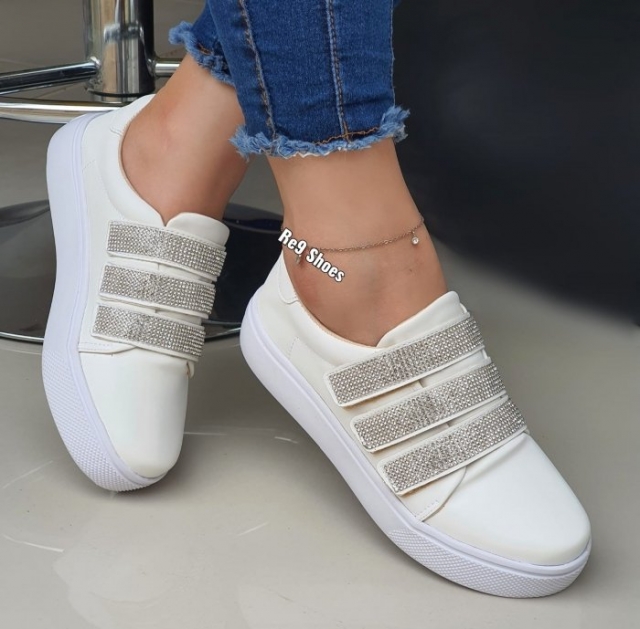 TÃ?NIS BRANCO VELCRO / STRASS