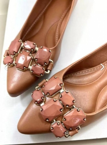 SAPATILHA CARAMELO / PEDRARIA