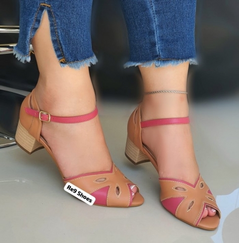 SANDÃLIA CARAMELO / GOIABA / SALTO BLOCO BAIXO