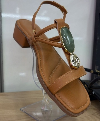 SANDÃLIA MEL / PEDRARIA / LINHA CONFORT / SALTINHO