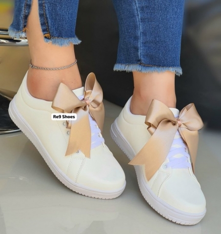 TÃ?NIS BRANCO / LAÃ?O NUDE