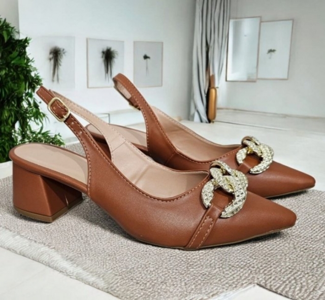 SCARPIN CHANEL CARAMELO / ENFEITE