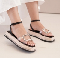 SANDÃLIA FLAT PRETA PLATAFORMA / VINIL / PEDRARIA